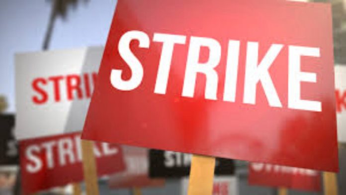 Minimum Wage: ‘Nigeria Lost N7 Billion Due to NLC, TUC Strike’ — Airport Staff