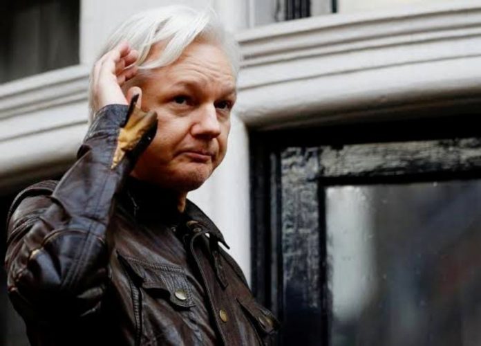 WikiLeaks: UK court orders extradition of Julian Assange to US