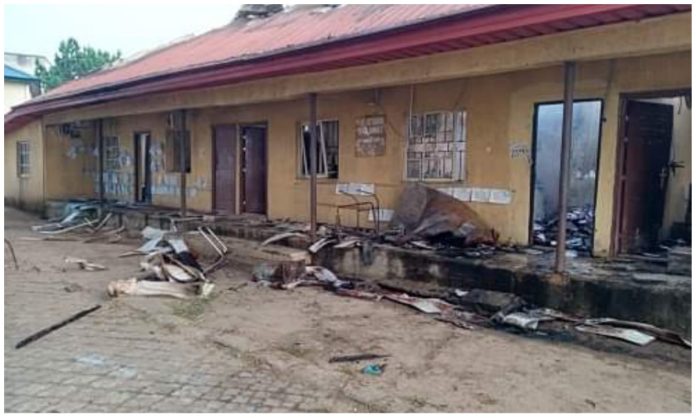 BREAKING: 3 dead as assailants attack the Imo INEC headquarters