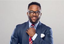 Nigerians are furious as Iyanya brutally throw a fan off stage in Anambra