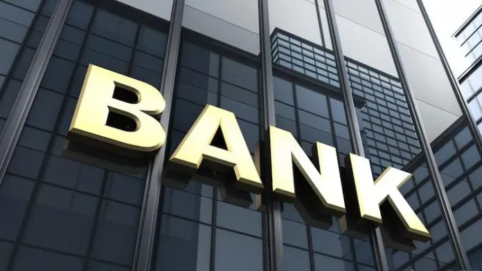 CBN revokes licences of 132 Microfinance banks, others