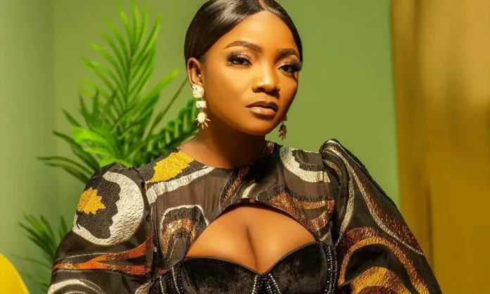 Why I support living together before marriage — Simi