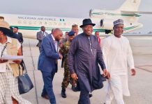 Jonathan arrives Zimbabwe ahead general elections