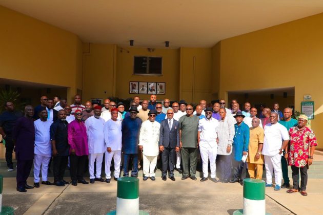 Members of The Amaechi Faction of The APC Pledge Allegiance To Wike's Leadership