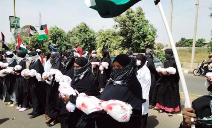 El-Zakzaky’s supporters carry ‘dead babies’ in protest against Gaza invasion