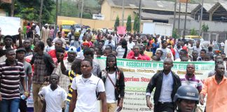 Students protest UNICAL 100% tuition fee increass as parents battle economic hardship