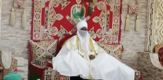 Sanusi defies court order, mounts throne as Emir of Kano
