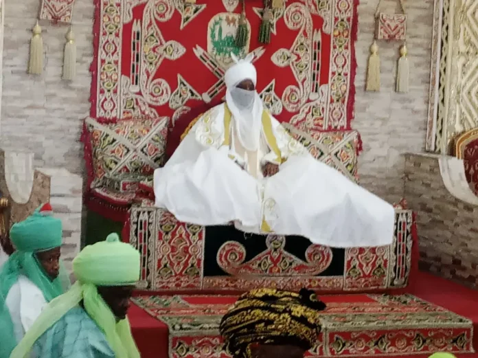 Sanusi defies court order, mounts throne as Emir of Kano