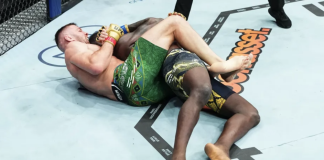 Dricus Du Plessis beats Israel Adesanya in UFC 305