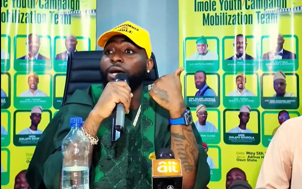 Davido Reacts as APC Leaders Storm Osogbo for Osun Governorship Rally